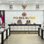 Polres Blitar Gelar Latihan Pra Operasi Sikat Semeru 2025 IMG-20251021-WA0017