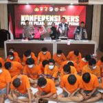 Operasi Sikat Semeru 2025, Polres Pelabuhan Tanjung Perak Berhasil Ungkap 46 Kasus dan Amankan 54 Tersangka. IMG-20251104-WA0062