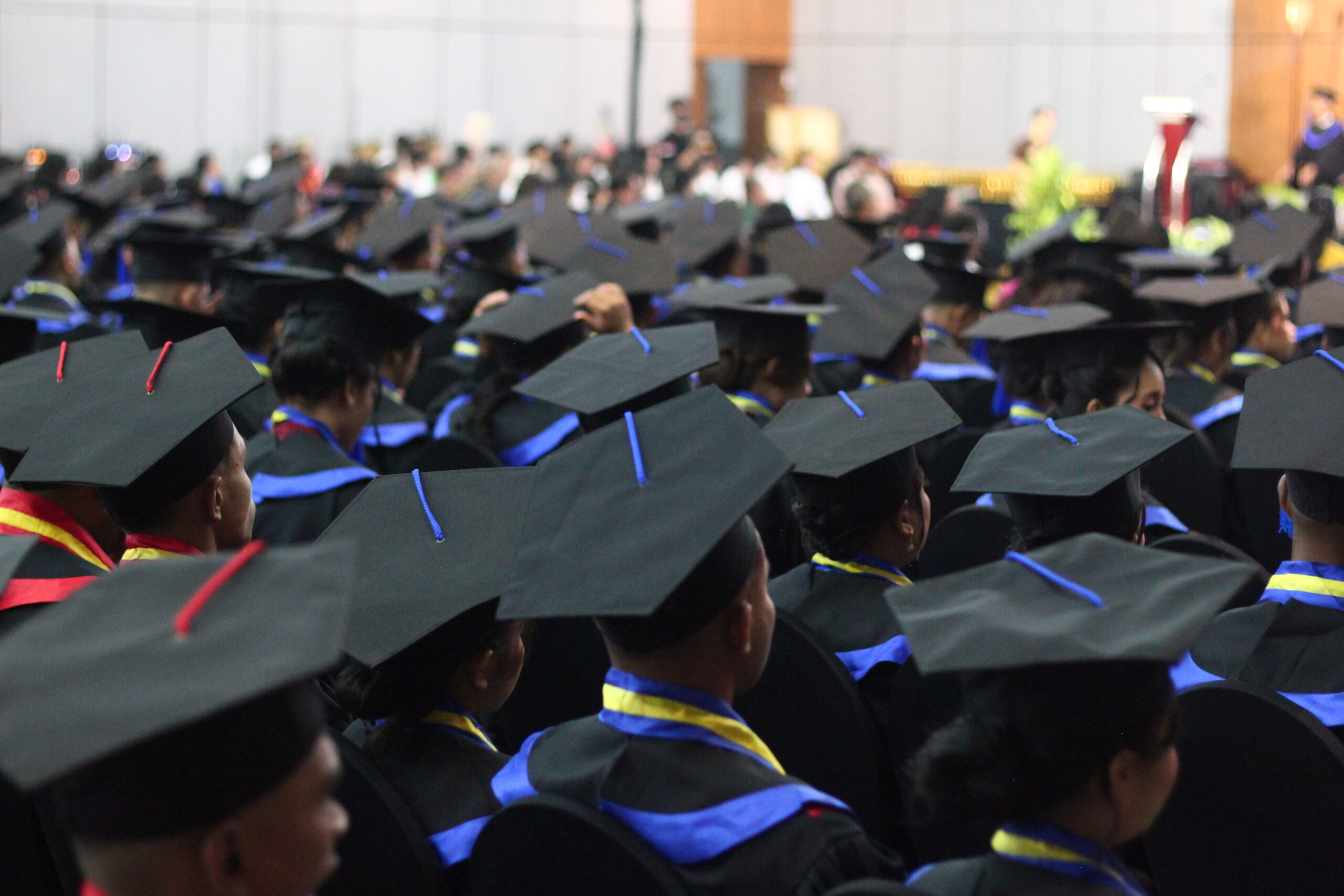 Raih Gelar S.Bd, 13 Mahasiswa UCB Jadi Lulusan Perdana Bisnis Digital di NTT IMG_0131 (2)